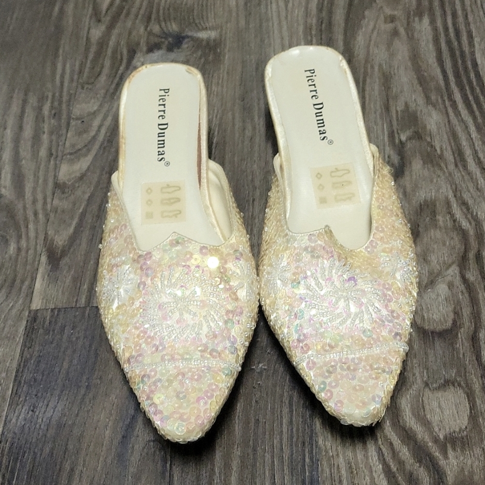 Kitten heel